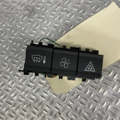 Bouton de warning CITROEN AMI  AMI