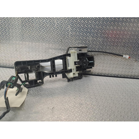 Poignee ext porte avd Ford FOCUS III 2.0 tdci (2010-2014)