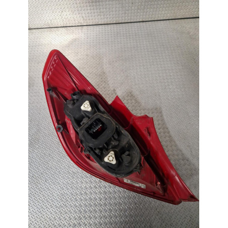 Feu arrière droit Opel CORSA D 1.0 (2009-2014)