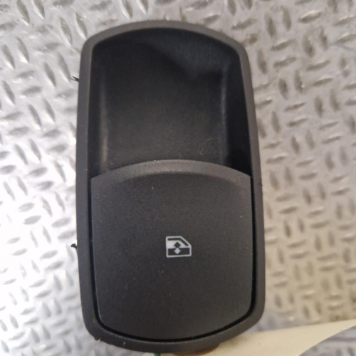 Commande lève-glace porte avant droite Opel CORSA D 1.0 (2009-2014)