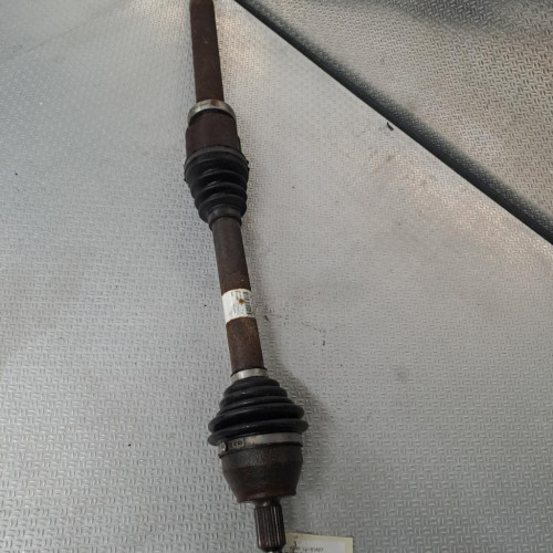 Transmission avant droite Ford FOCUS III A trois volumes 1.6 tdci (2010)