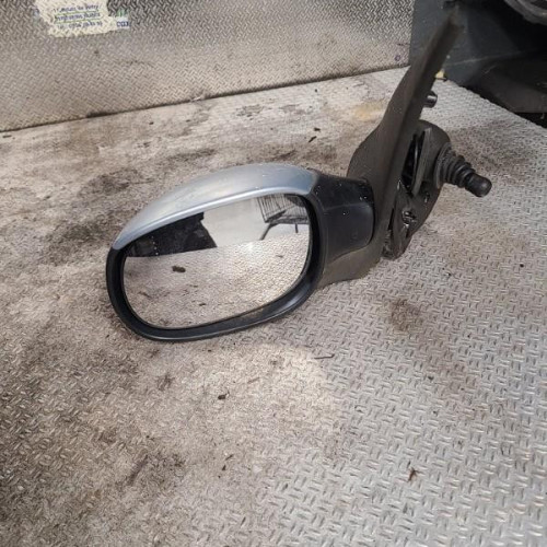 Retroviseur exterieur gauche Peugeot 206 3-5 portes 1.1 i (1998-2007)