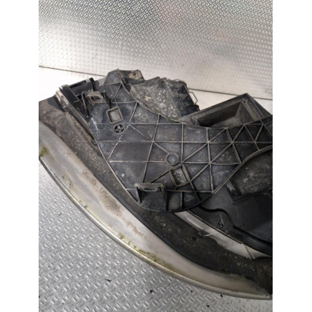 Phare droit Audi A4 B6 Avant 1.9 tdi (2001-2004)