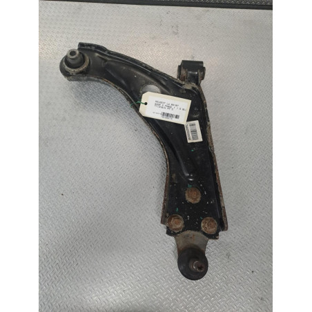 Triangle inf avd Peugeot 5008 II 1.5 bluehdi 130 (2018)