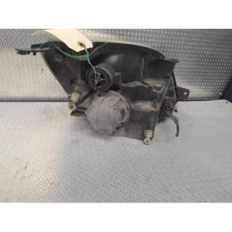 Phare gauche Ford FIESTA V 1.4 tdci (2001-2008) 5 portes