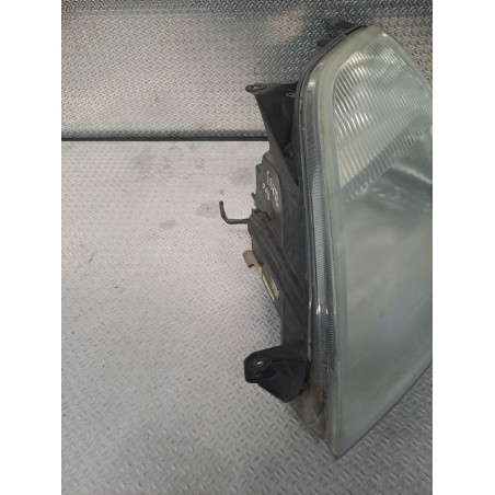 Phare gauche Ford FIESTA V 1.4 tdci (2001-2008) 5 portes