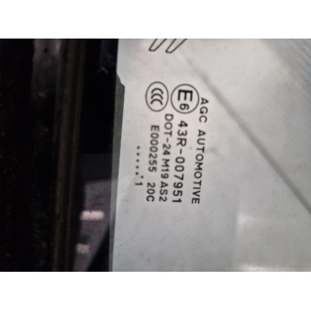 Glace fixe porte av d Citroën C3 II 1.6 hdi (2009-2016) 5 portes