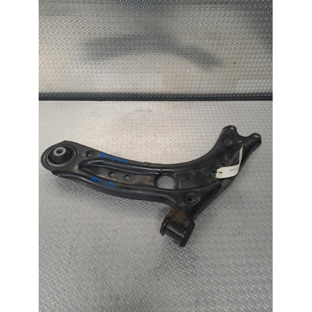 Triangle inf avg Vw GOLF VII 1.4 tsi (2014-2020)