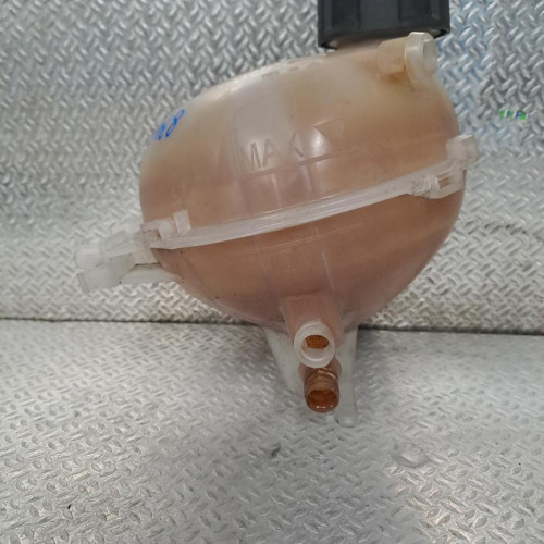 Vase expansion Opel VIVARO C Camionnette 2.0 (2019)