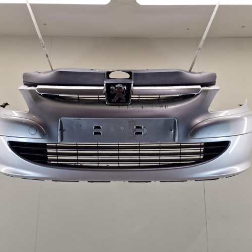 Pare-choc avant Peugeot 307 1.6 hdi 110 (2004-2009) 5 portes