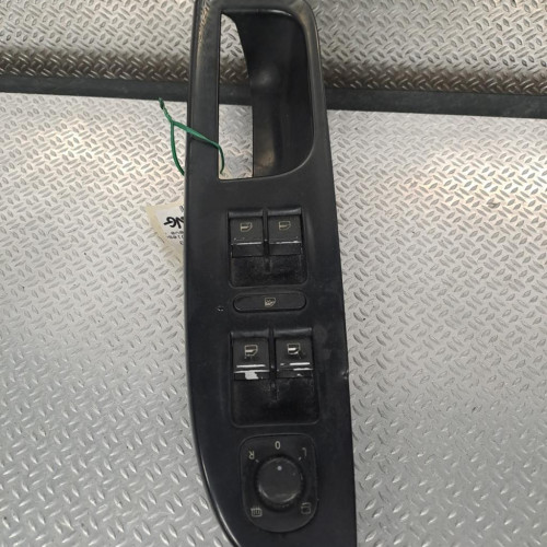 Commande lève-glace porte avant gauche Vw PASSAT B6 Variant 2.0 tdi 16v (2005-2010) 5 portes