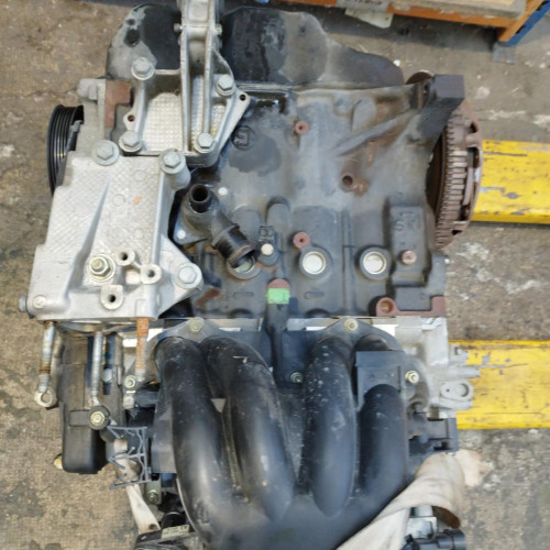 Moteur essence Peugeot 206 3-5 portes 1.6 i (1998-2000)