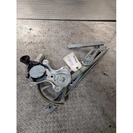 Mecanisme  moteur lève-glace avant droit Toyota YARIS 1.0 (2010)