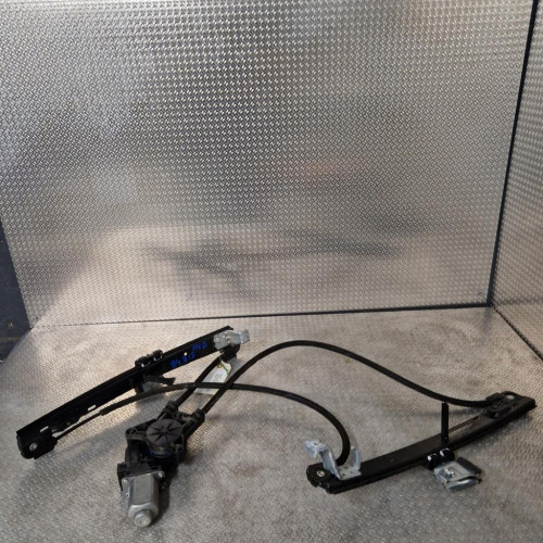 Mecanisme  moteur lève-glace avant droit Seat IBIZA IV 1.6 tdi (2009-2015)