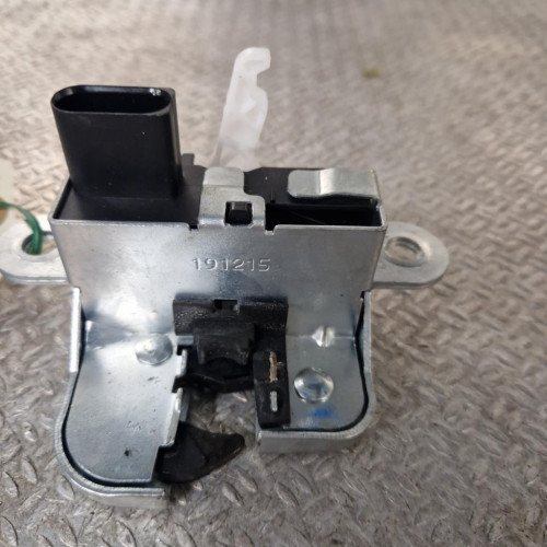 Moteur electrique de hayon-coffre Seat IBIZA IV 1.6 tdi (2009-2015)