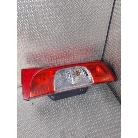 Feu arrière gauche Peugeot BIPPER TEPEE 1.4 hdi (2008)