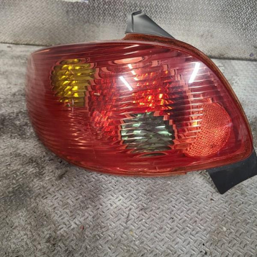 Feu arrière gauche Peugeot 206 3-5 portes 1.1 i (1998-2007)