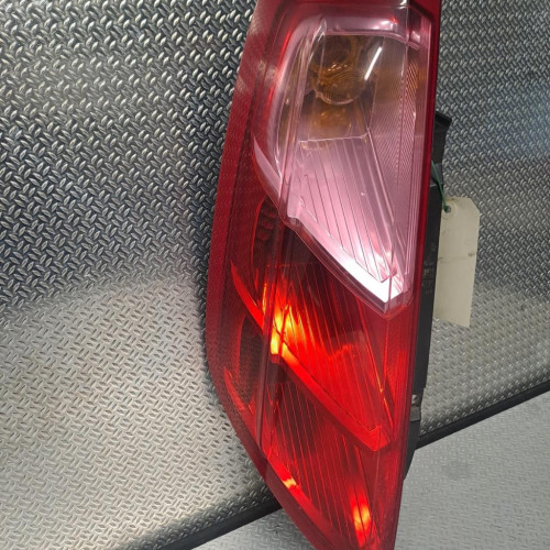 Feu arrière gauche Fiat GRANDE PUNTO 1.2 (2005)
