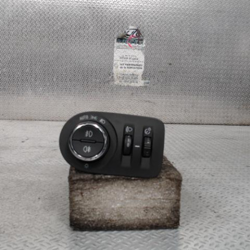 Interrupteur commande de phares Opel ASTRA K 1.4 turbo (2015)