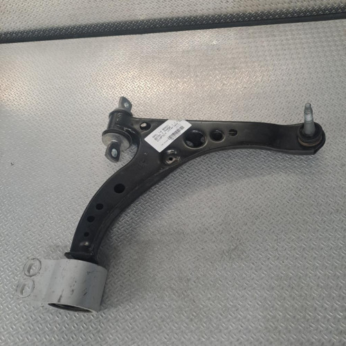 Triangle inf avd Opel ASTRA K 1.4 turbo (2015)