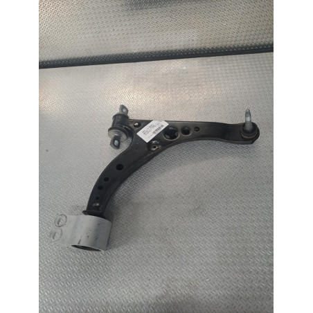 Triangle inf avd Opel ASTRA K 1.4 turbo (2015)