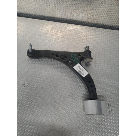 Triangle inf avg Opel ASTRA K 1.4 turbo (2015)