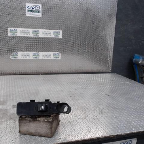 Commande lève-glace porte avant droite PEUGEOT 207  207 1