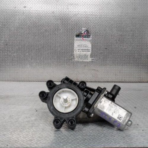 Moteur leve-vitre avg Fiat 500 1.3 d multijet (2009)