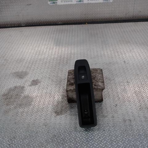 Commande leve-glace porte arrière gauche RENAULT CLIO 5  CLIO 5