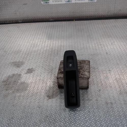 Commande leve-glace porte arrière droite RENAULT CLIO 5  CLIO 5