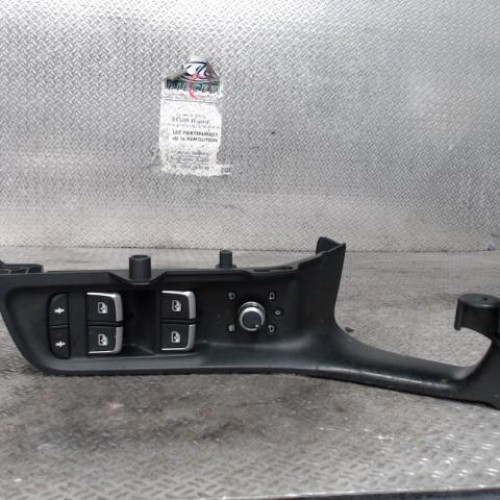 Commande lève-glace porte avant gauche Audi A3 Sportback 35 tdi (2018-2020)