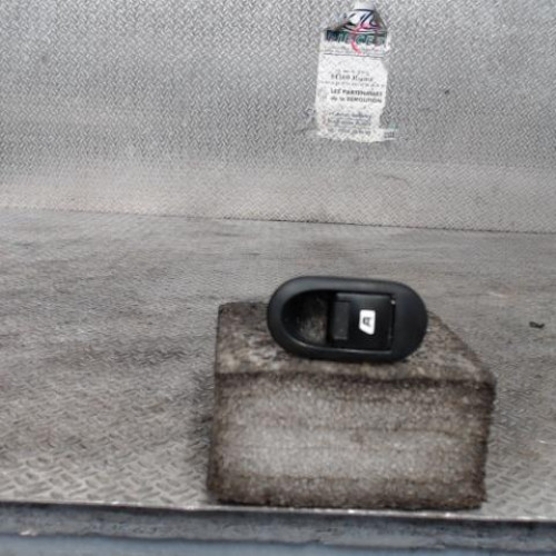 Commande lève-glace porte avant gauche CITROEN C3 1  C3 1 PHASE 2