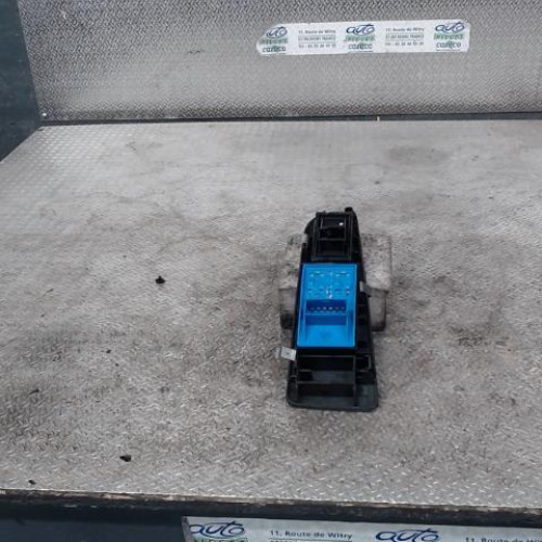 Commande lève-glace porte avant gauche Fiat GRANDE PUNTO 1.4 t-jet (2007)