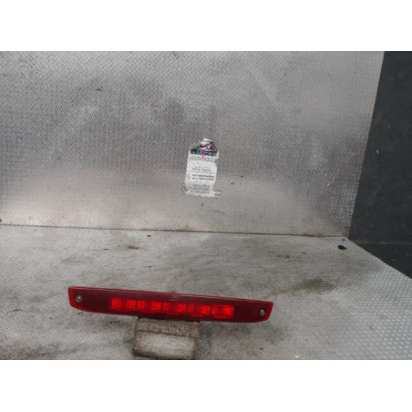 Feux stop supplementaire Ford FOCUS II 1.4 (2004-2012)