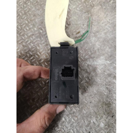 Bouton de warning Renault KANGOO Express 1.5 dci 85 (2008)