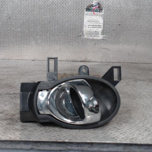 Poignee int porte avd Nissan JUKE 1.2 dig-t (2014)