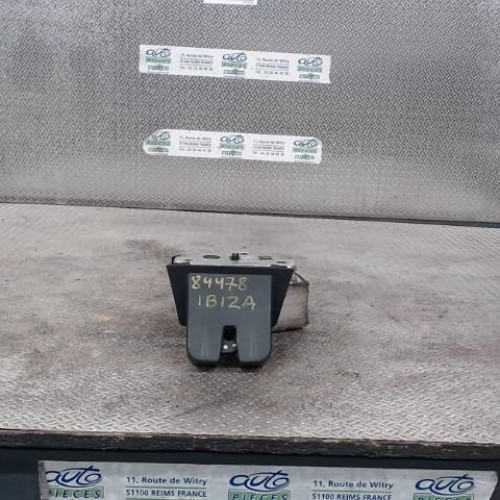 Moteur electrique de hayon-coffre Seat IBIZA IV ST 1.2 tdi (2010-2015)