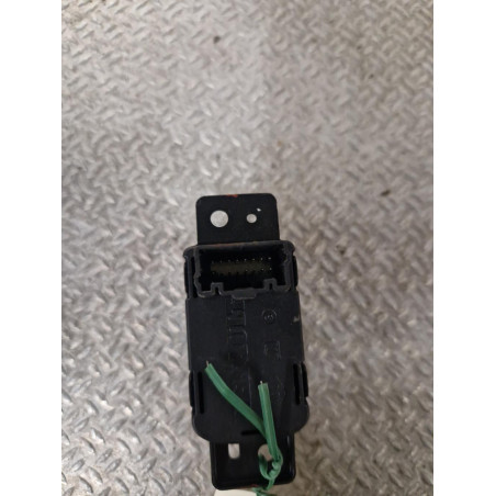 Interrupteur commande de frein a main Renault MEGANE IV 3-5 portes 1.5 dci 110 (2015)