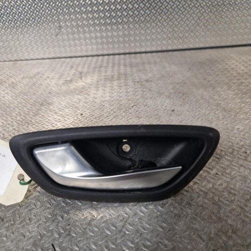 Poignee int porte arg Renault MEGANE IV 3-5 portes 1.5 dci 110 (2015)