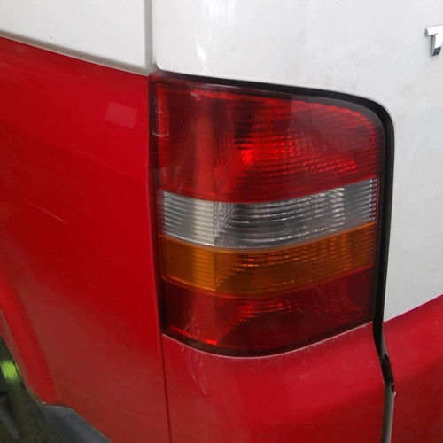 Feu arrière gauche VOLKSWAGEN TRANSPORTER LONG 2.5 TDI COMBI LONG  TRANSPORTER LONG 2.5 TDI COMBI LONG