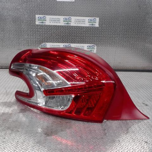 Feu arrière gauche Peugeot 208 I 1.4 hdi (2012) 3 portes