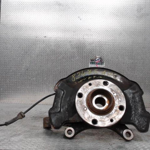 Pivot avg Suzuki SWIFT III 1.3 ddis (2005)