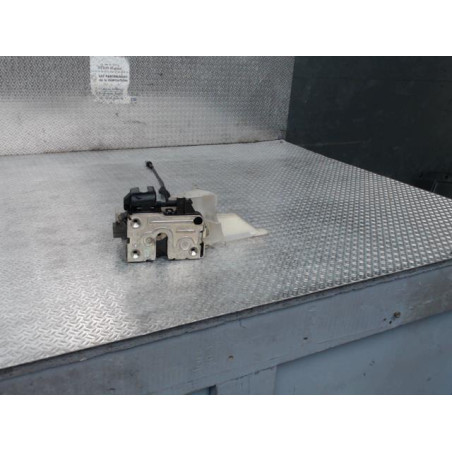 Serrure porte avg Renault CLIO II 1.9 d (1998-2005)
