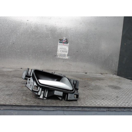 Poignee int porte avd Peugeot 208 II 1.2 puretech 100 (2019) 5 portes