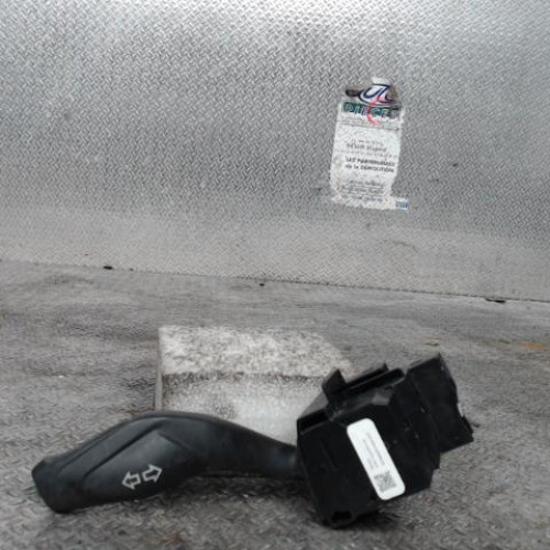 Commande clignotant Ford FOCUS III A trois volumes 1.6 tdci (2010)