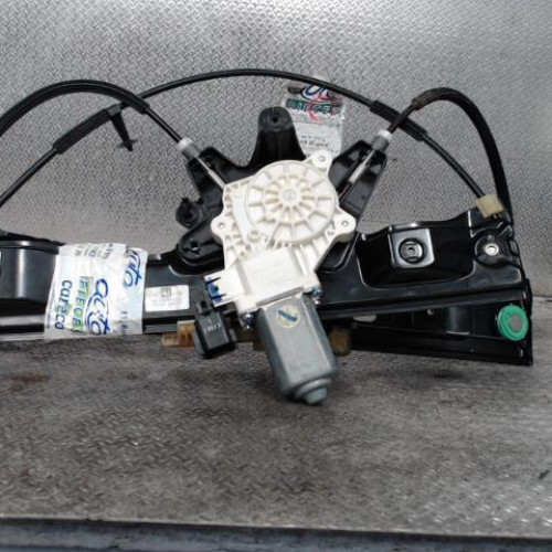 Mecanismemoteur leve-glace avg Ford FOCUS III A trois volumes 1.6 tdci (2010)