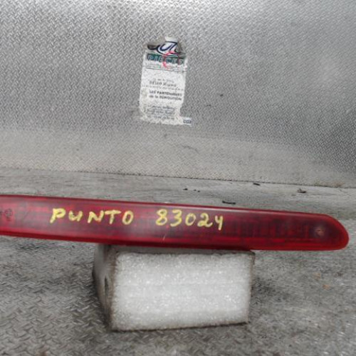 Feux stop supplementaire Fiat PUNTO EVO 1.3 d multijet (2009-2012) 3 portes