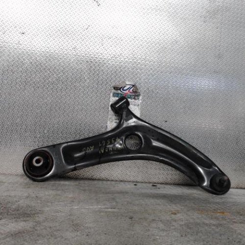 Triangle inf avd Hyundai I20 I 1.4 crdi (2008-2015)