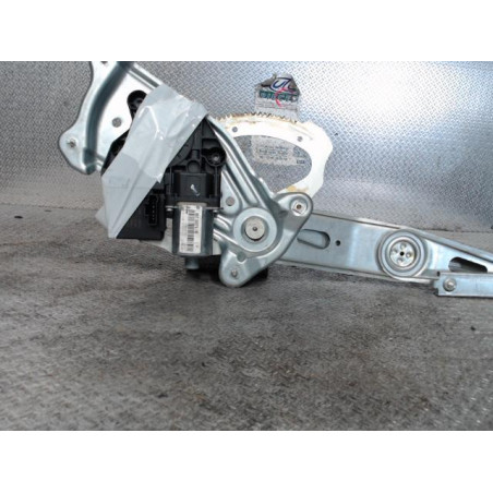 Mecanisme  moteur lève-glace avant droit Renault SCÉNIC III 1.5 dci (2009) 5 portes
