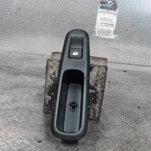 Commande leve-glace porte arrière droite CITROEN C3 3  C3 3 PHASE 2